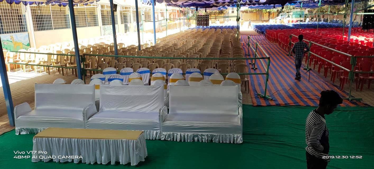 Guest seating and chair-cover arrangement